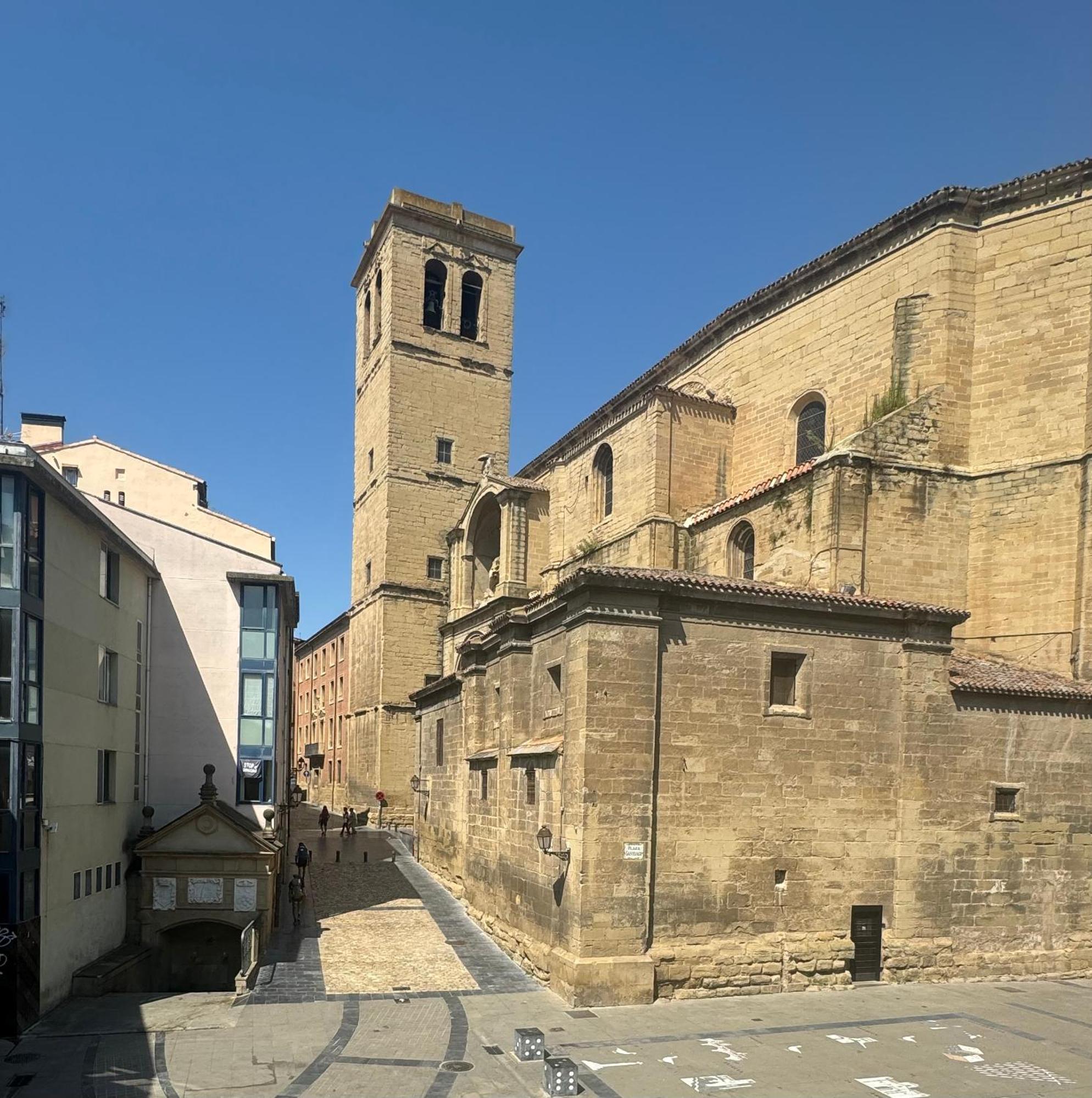 Santiago Tower Aire Ac Casco Antiguo By Apartamentos Логроньо Экстерьер фото